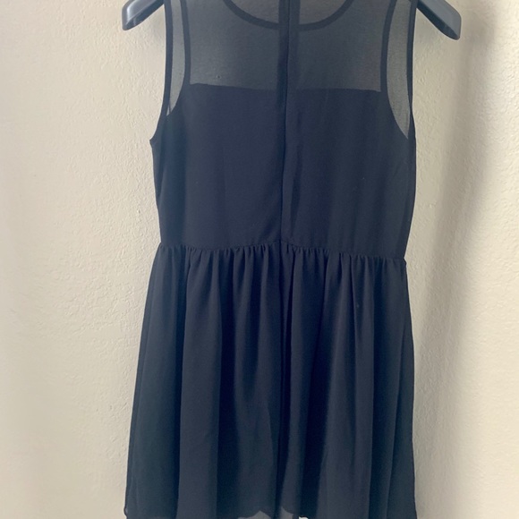 Semi Formal Dress w Leather Detailing & Shear Back - Picture 4 of 4